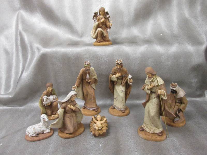 9 pc Ceramic Nativity Set Earthtone...