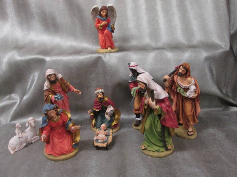 9 pc Detailed  Nativity Set 8.5 inc...