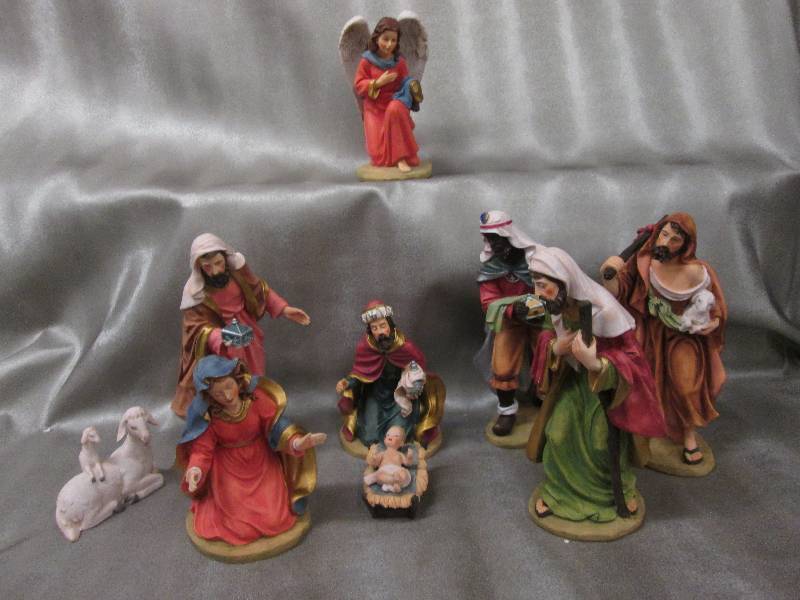 9 pc Detailed  Nativity Set 8.5 inc...