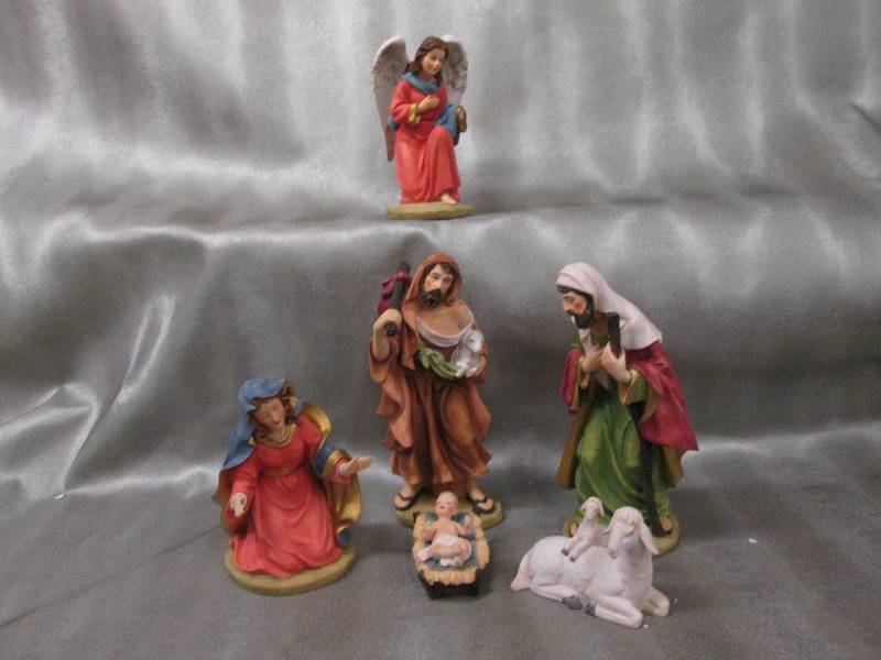 6 pc Detailed  Nativity Set 8.5 inc...