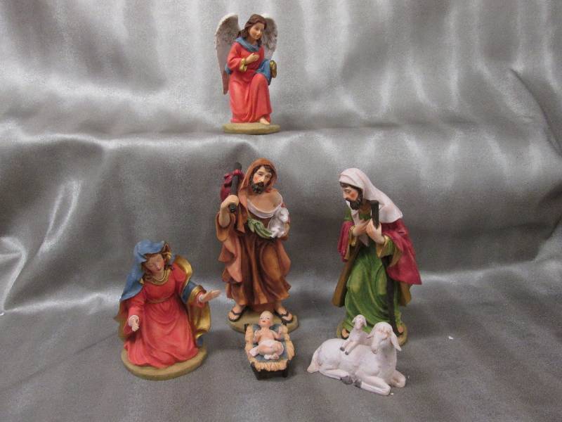 6 pc Detailed  Nativity Set 8.5 inc...