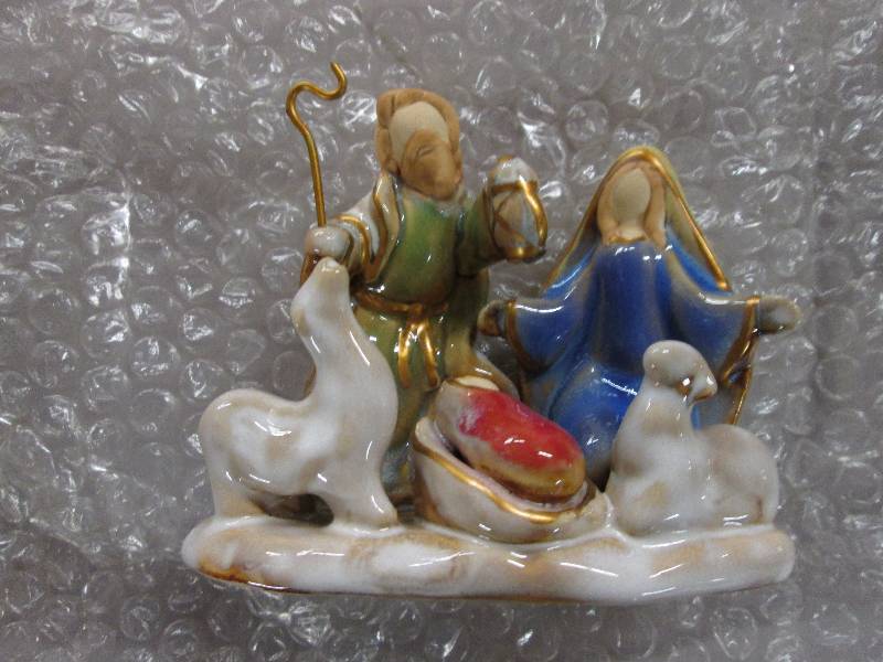 Lot of 4 1 pc Glazed Ceramic Nativ...