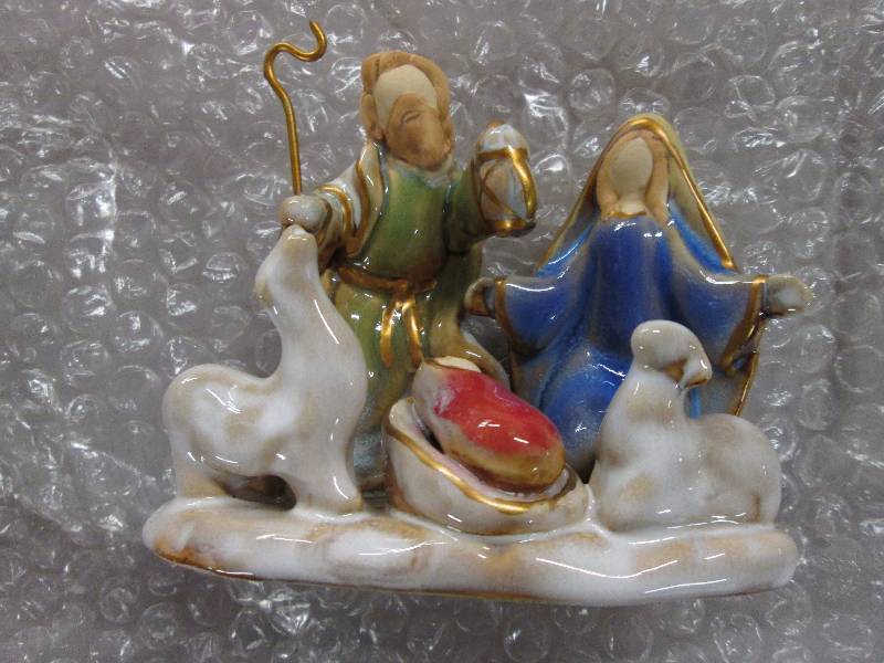 Lot of 4 1 pc Glazed Ceramic Nativ...