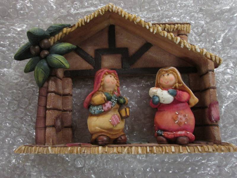 Lot of 3 Resin Holy Family with Cr...