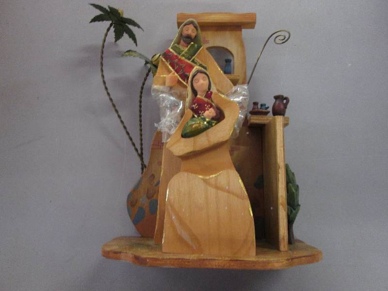 Wood Crafted Holy Family Musical 10...