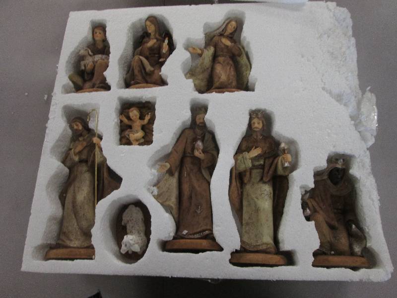 9 pc Ceramic Nativity Set Earthtone...