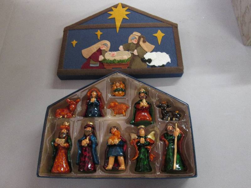 11 pc Nativity in Felt Decorated St...