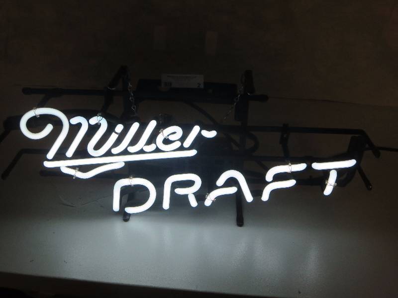 lot 2 image: Neon Beer Sign