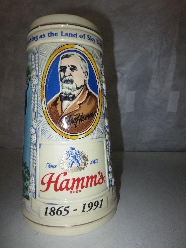 lot 21 image: Handcrafted Limited Edition Hamms Beer Stein
