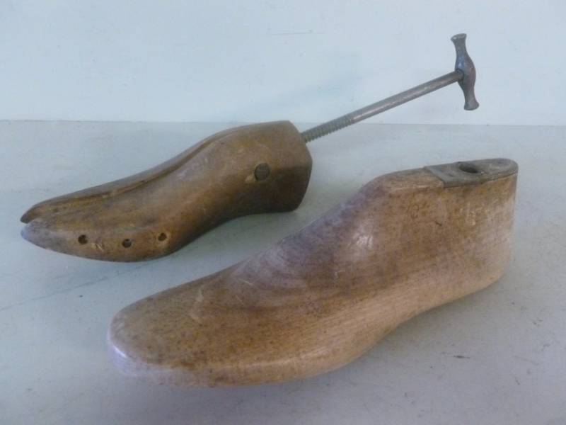 Vintage Shoe Saver