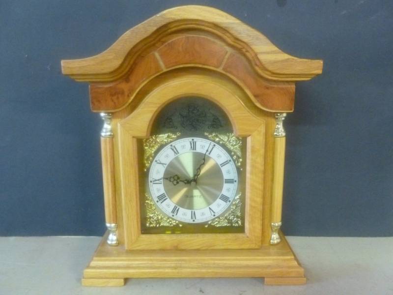 Mantle Clock