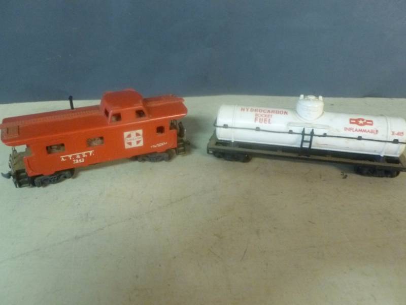 HO Scale Train Cars