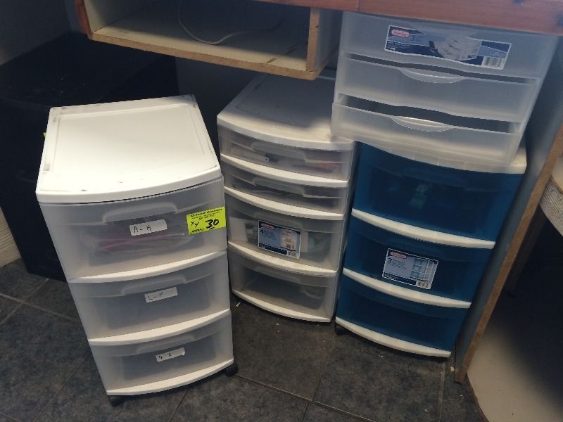 lot 30 image: Storage Units - lot of 4  some contents included