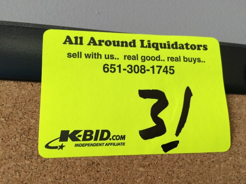 lot 31 image: Bulletin Board   36 x 24 h