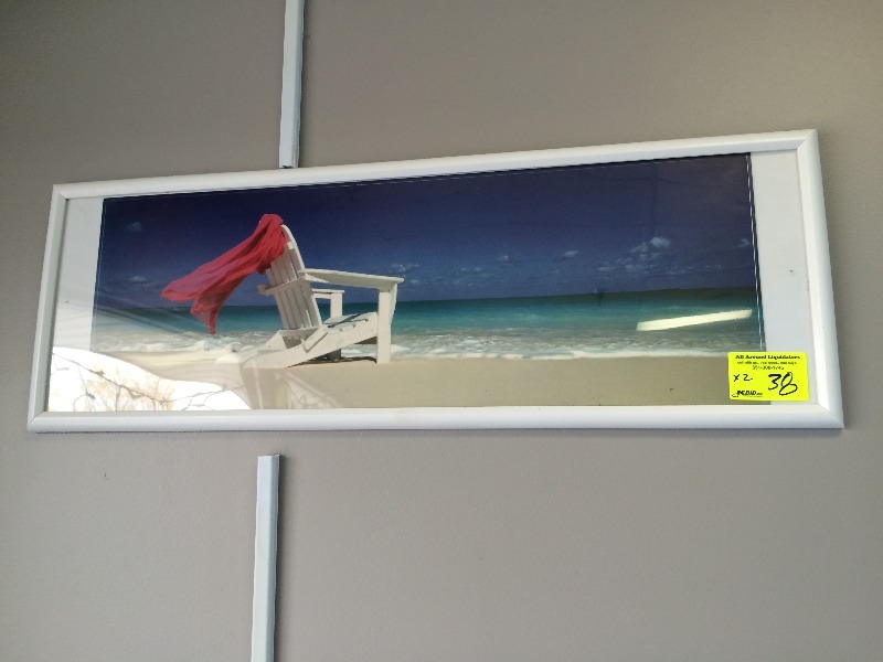 lot 38 image: Wall Decor  - view all pictures for more details     lot of 2
