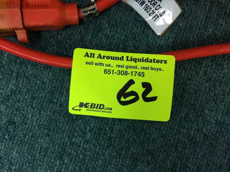 lot 62 image: Assorted Extension Cords - box lot