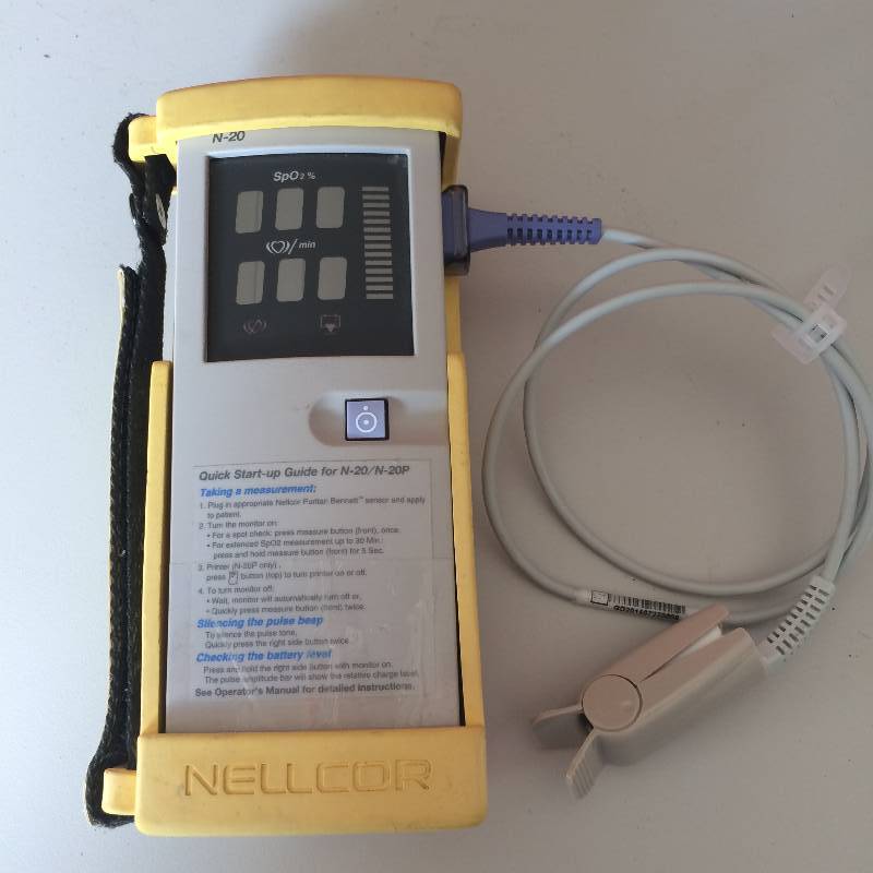 lot 47 image: Retails USED $500 Nellcor N20 Handheld Portable Pulse Oximeter Adult Finger Probe Oxygen Saturation Monitor Medical Device With Case - Excellent Condition
