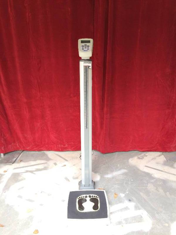 lot 1 image: Retails New $700 HealthOMeter Professional Physician Doctors Office Digital Eye Level Clinical 500lb Capacity Scale Weight Loss Health Clinic Great Working Condition