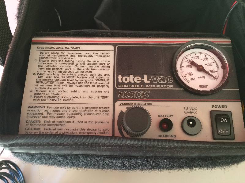 lot 36 image: WOW Retails NEW $500 For EMS, Home Health, Hospital Patient Transport Aeros Tote-L-Vac Portable Aspirator w Case & Battery - Excellent Condition