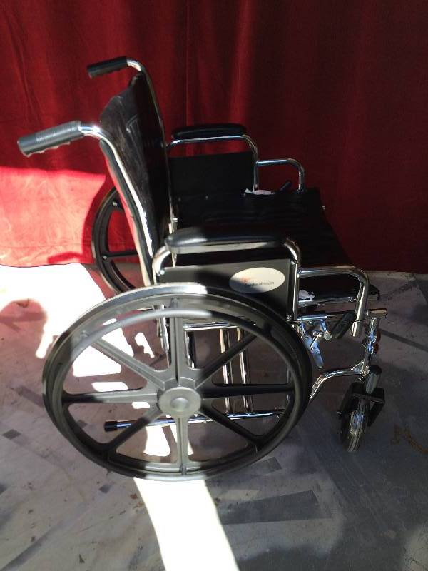 lot 34 image: Appears NEW Cardinal Health CW0007CEL Bariatric Extra Wide Portable Collapsible Wheelchair Up To 500lbs Capacity With Elevated Leg Rests
