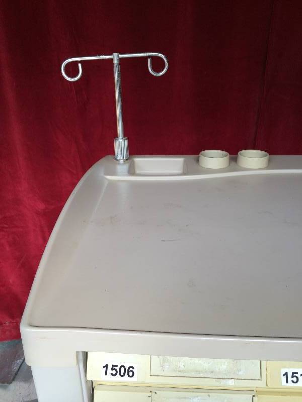 lot 26 image: ALERT Mechanics Bead Crafters Carpenters Home Hobbyists Medical Clinics This Cart Has Many Drawers & Is Mobile Super Heavy Duty Lionville 600 Mobile Medication Cart Medicine Distribution Trolley - Super Condition