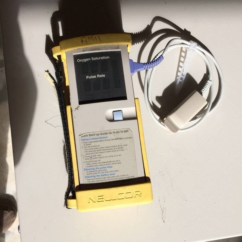 lot 45 image: Retails USED $500 Nellcor N20 Handheld Portable Pulse Oximeter Adult Finger Probe Oxygen Saturation Monitor Medical Device With Case - Excellent Condition