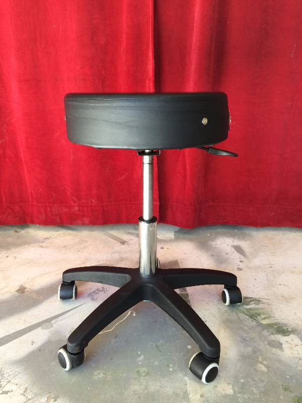 lot 114 image: Master Massage Equipment Therapy Rolling Stool - Super Condition - Seam Needs Repair - Listed on Amazon for $80 new See URL Below