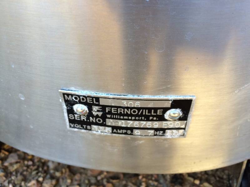 lot 132 image: FernoIlle Hydrotherapy Extremities Whirlpool Unit Model306 - Excellent Condition