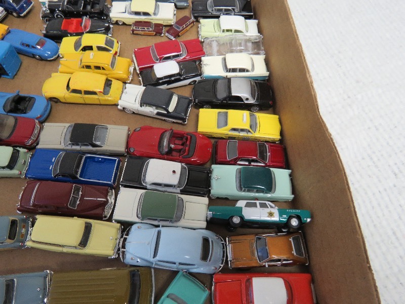 lot 11 image: Vintage Toy Cars