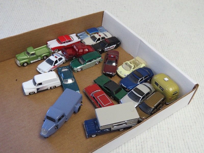 lot 15 image: Vintage Cars