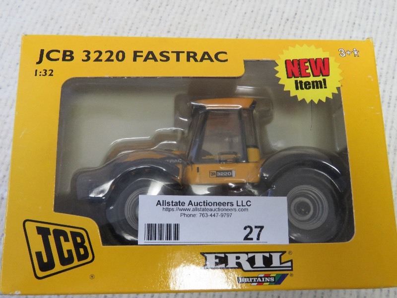 lot 27 image: JCB 3220 Fastrac