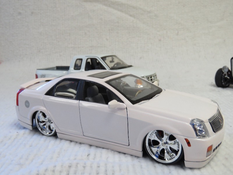 lot 35 image: Toy Cars