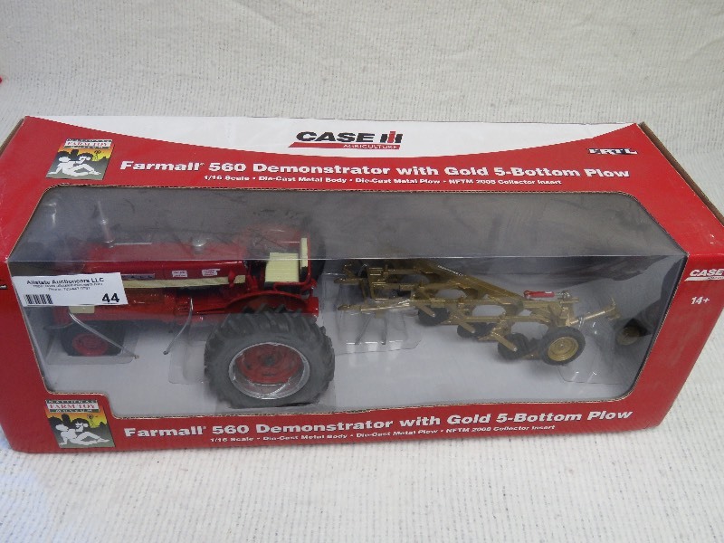 lot 44 image: Case Tractor