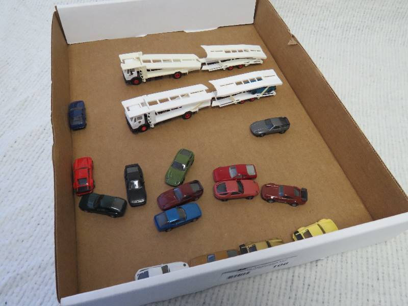 lot 106 image: Collectible cars