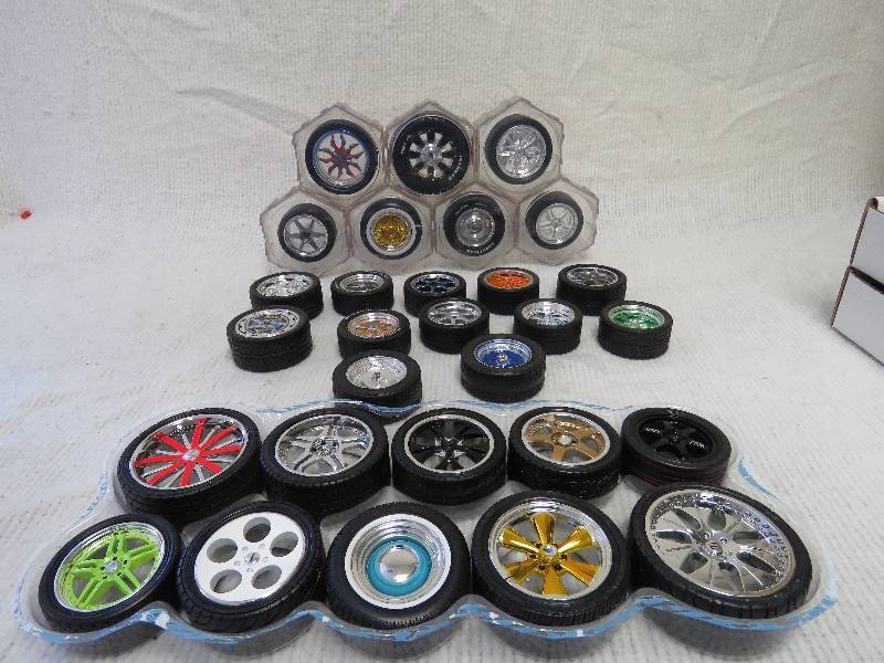 lot 107 image: Wheel collection