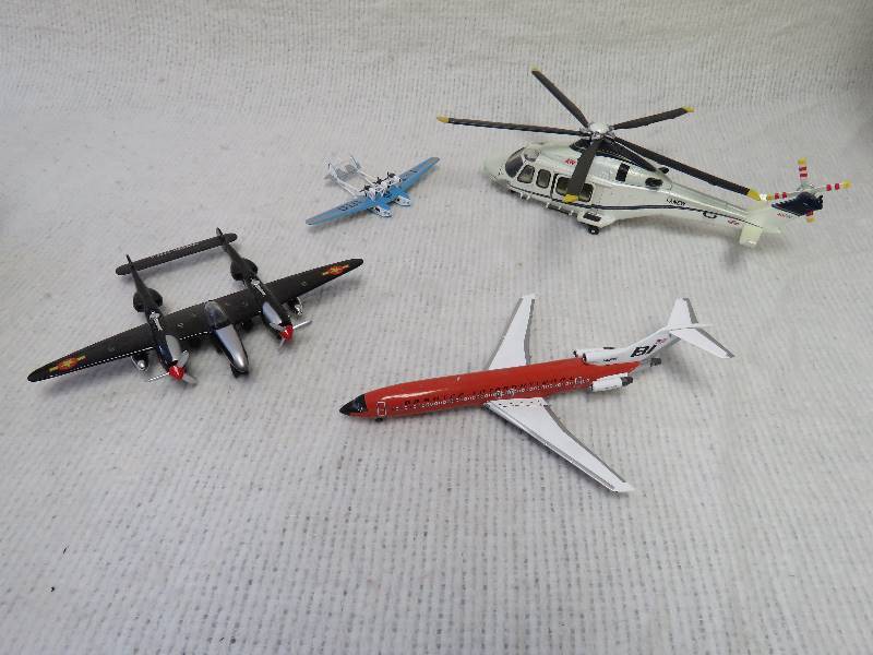 lot 111 image: Airplanes and Helicopter