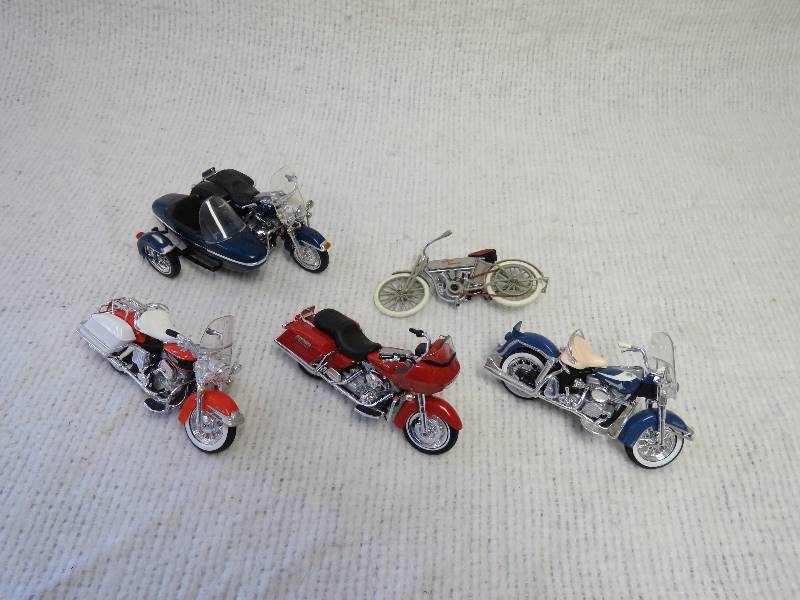 lot 113 image: Vintage Harley Davidson Motorcycles