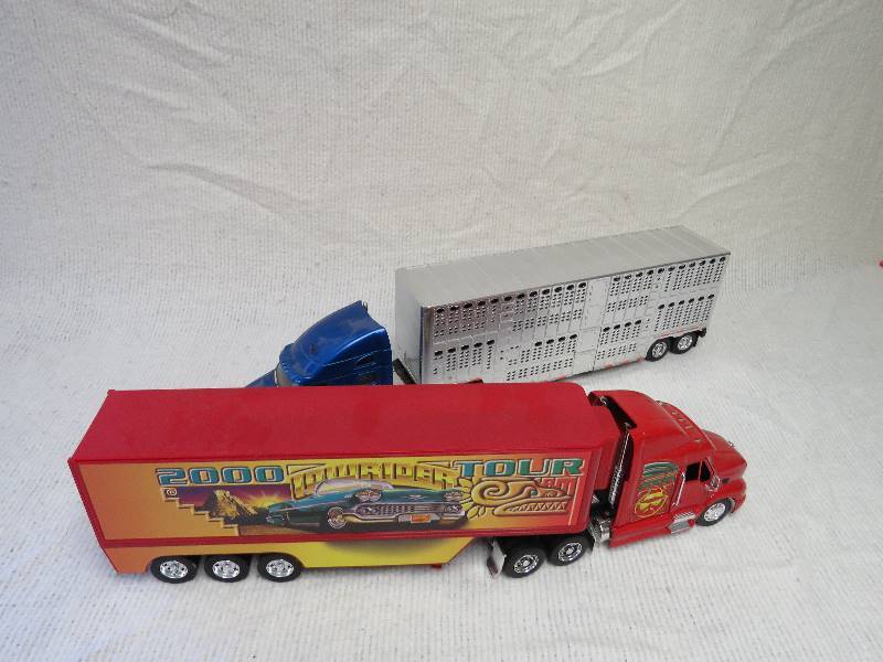 lot 123 image: Collectible Trucks and Trailers