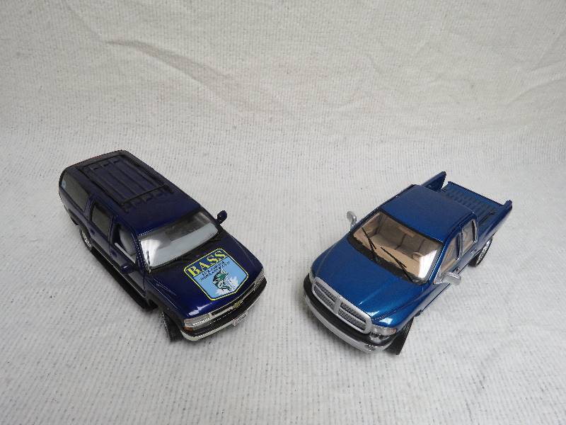 lot 143 image: Collectible cars