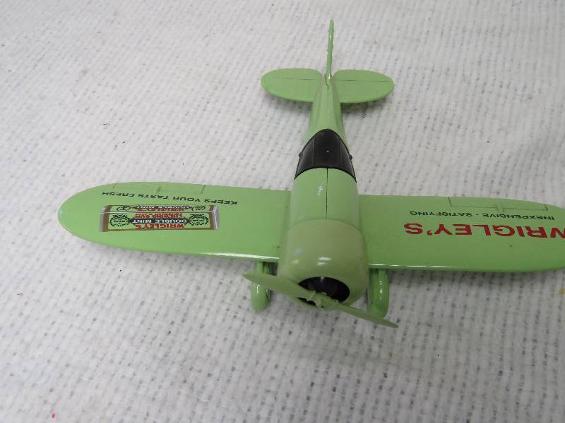 lot 162 image: Collectible Wrigleys Plane