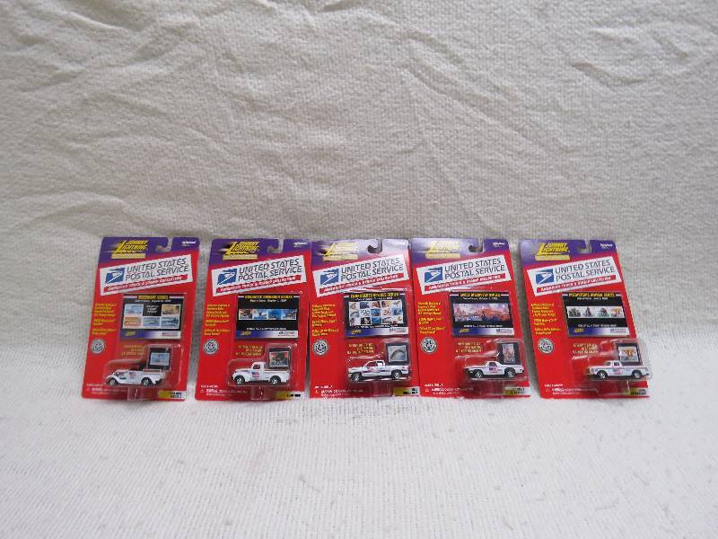 lot 177 image: Johnny Lightning Pickups