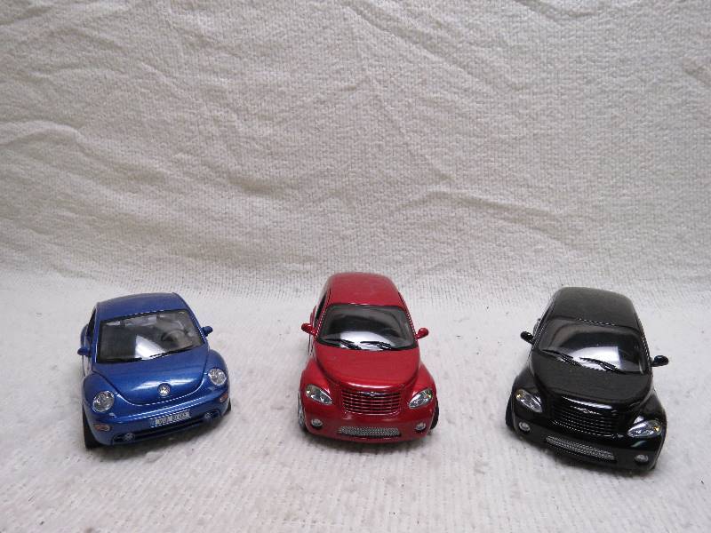 lot 410 image: Collectible cars