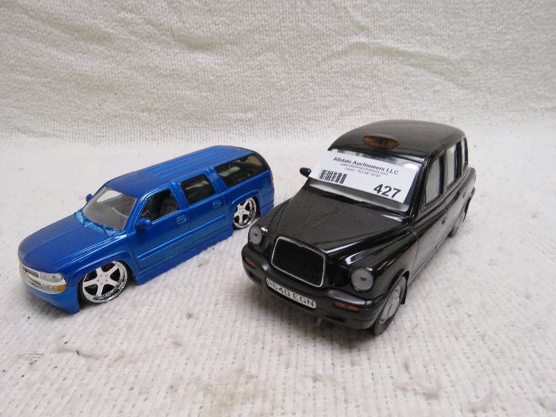 lot 427 image: Collectible cars