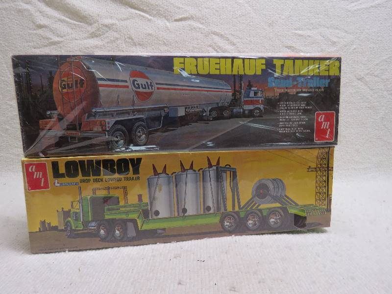 lot 445 image: Trailer Model Kits