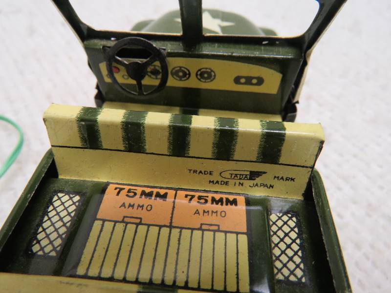 lot 459 image: Antique Army Jeep