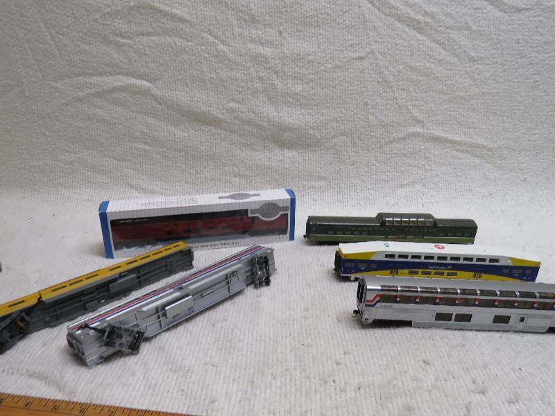 lot 491 image: Collectible Train