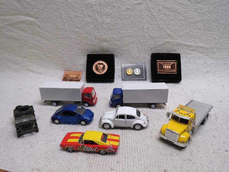 lot 492 image: Franklin Mint Medallions