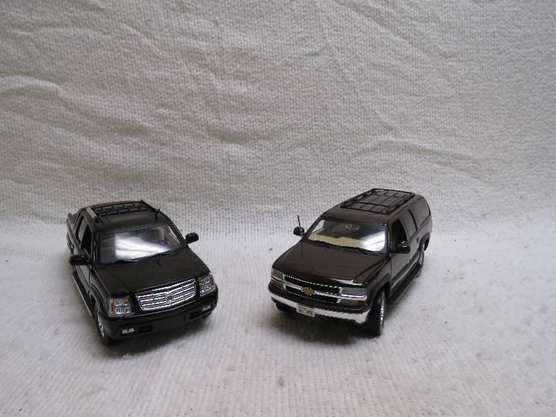 lot 495 image: Collectible cars