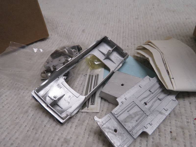 lot 521 image: Metal Model Car