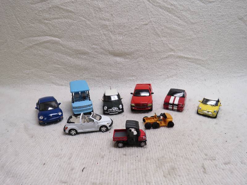 lot 552 image: Collectible cars